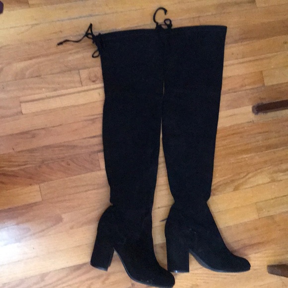 Boots - Picture 2 of 4